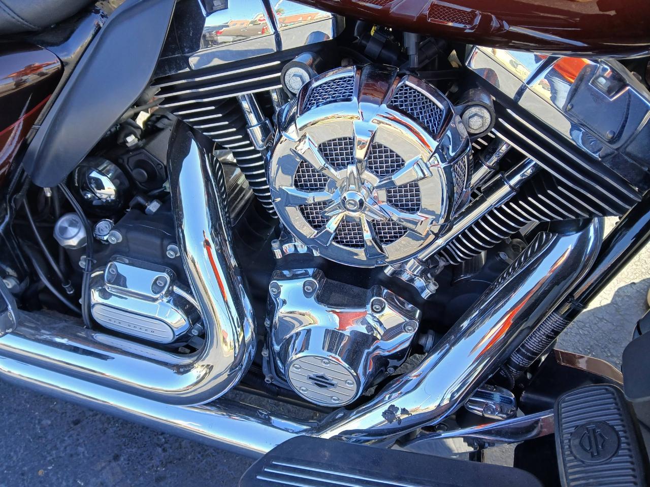 Harley-Davidson FLHTK  2011