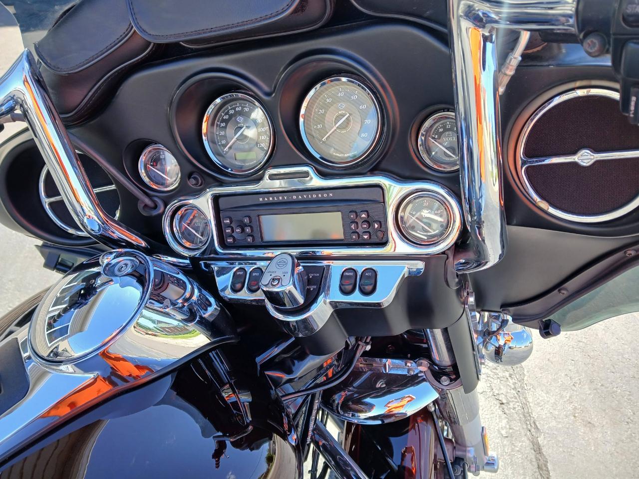 Harley-Davidson FLHTK  2011