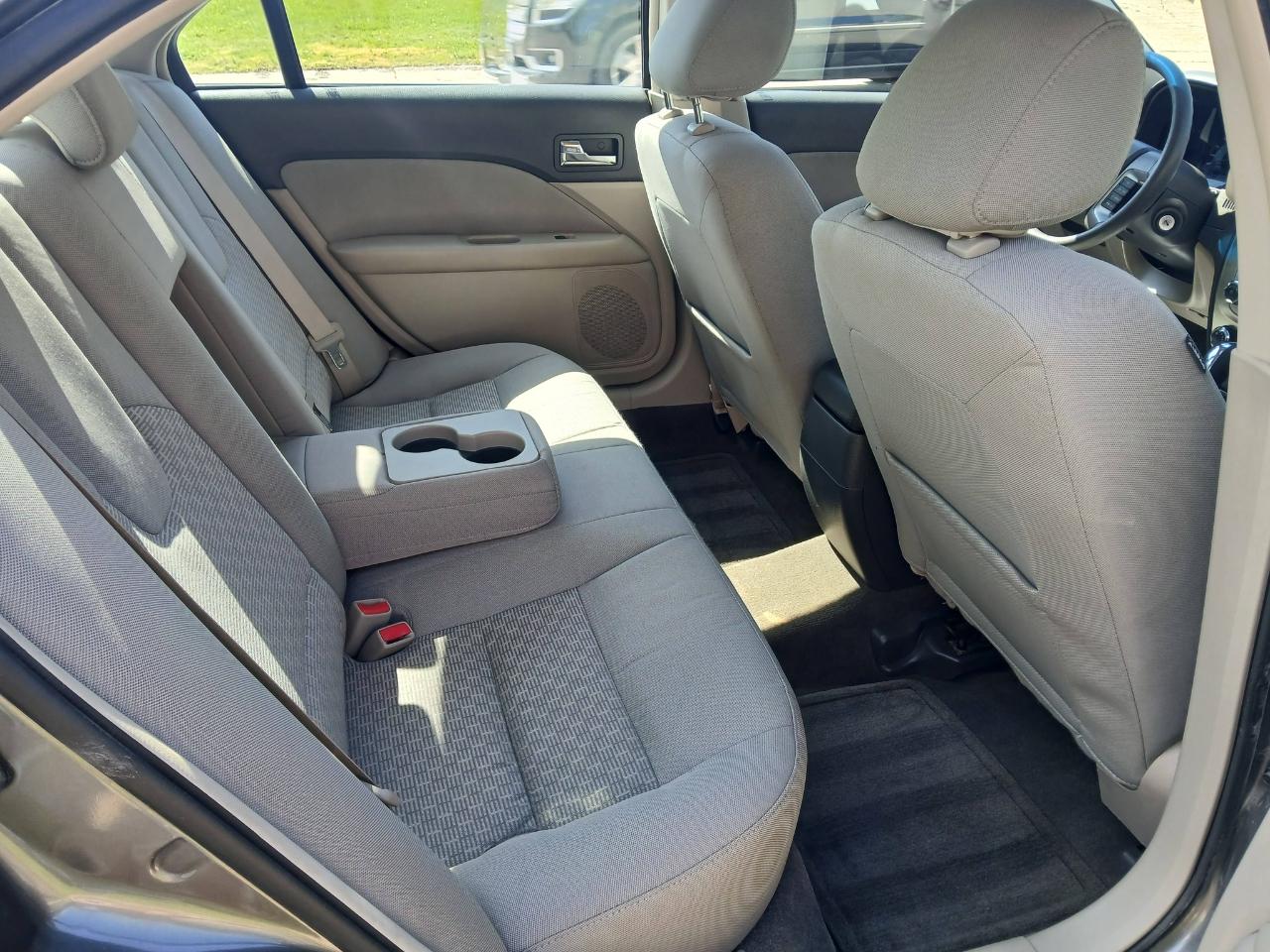 Ford Fusion I4 SE 2011