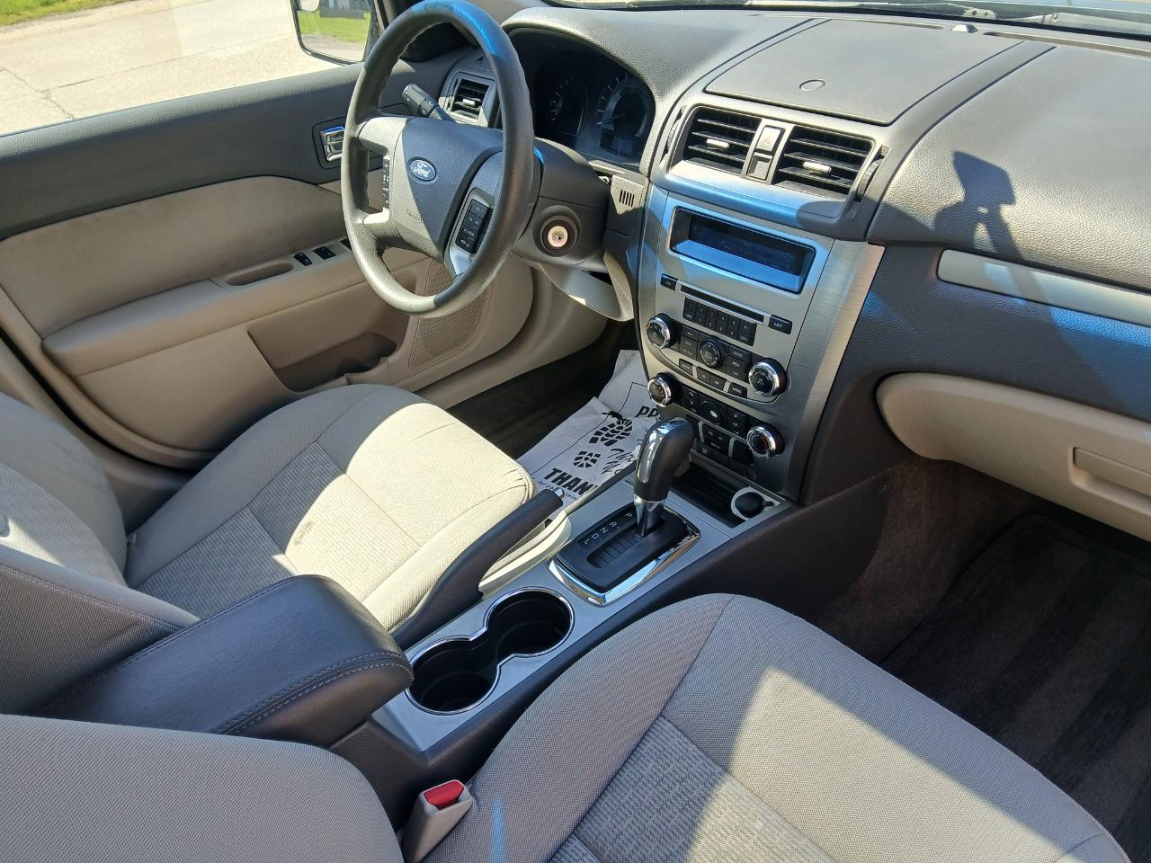 Ford Fusion I4 SE 2011