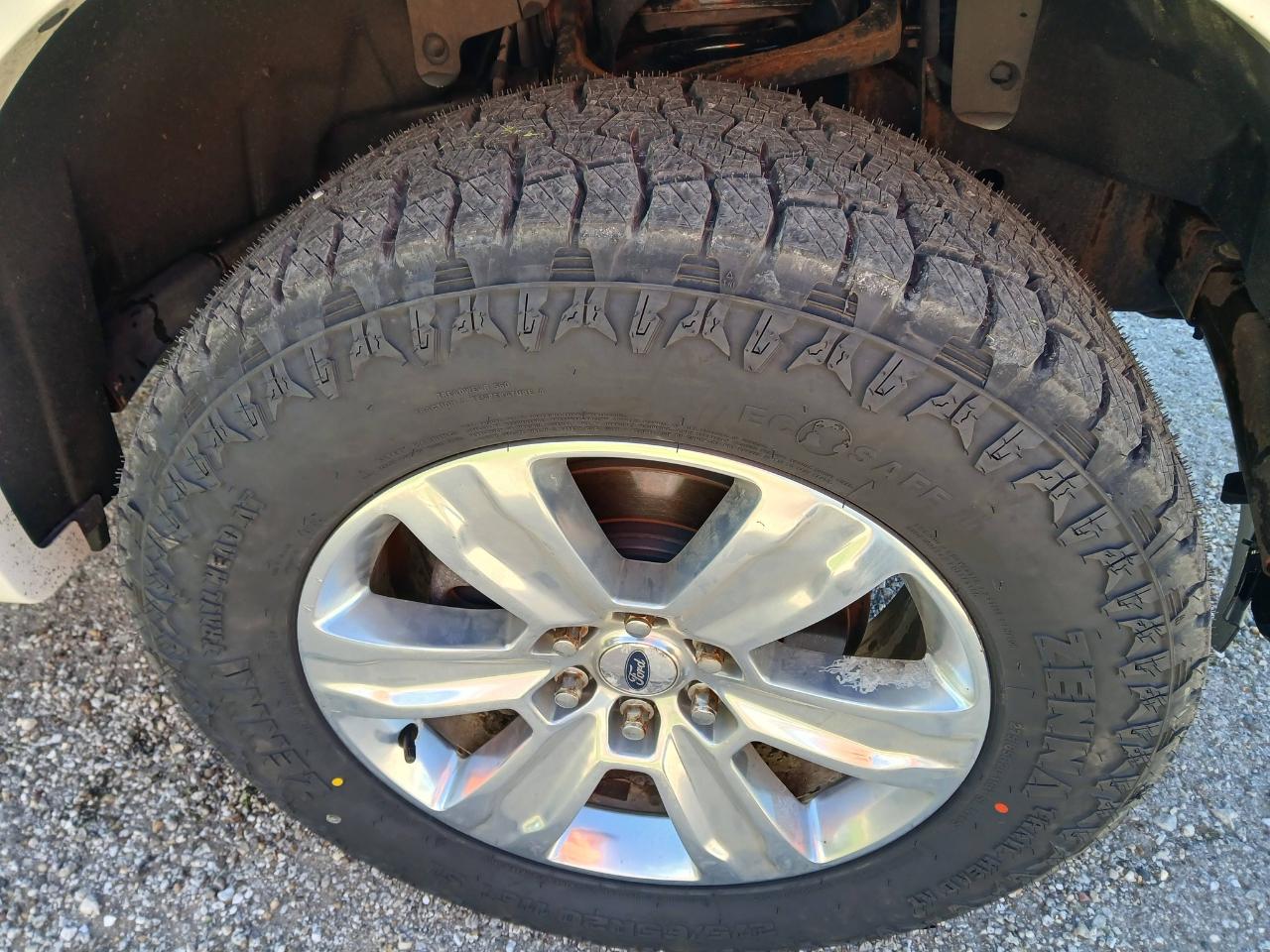 Ford F-150 Platinum SuperCrew 5.5-ft. Bed 4WD 2016