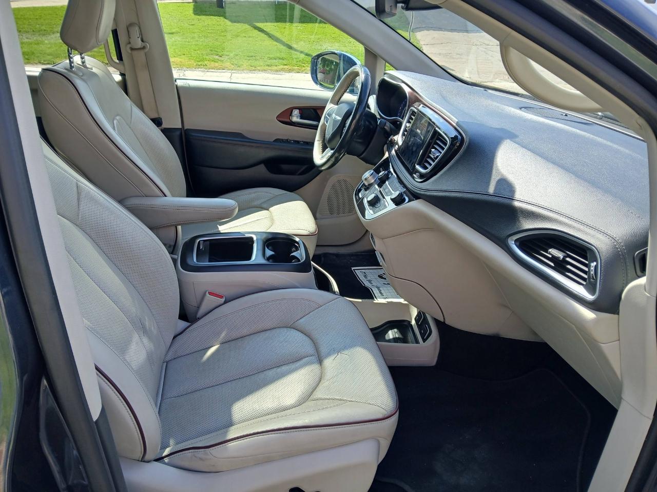 Chrysler Pacifica Limited 2020