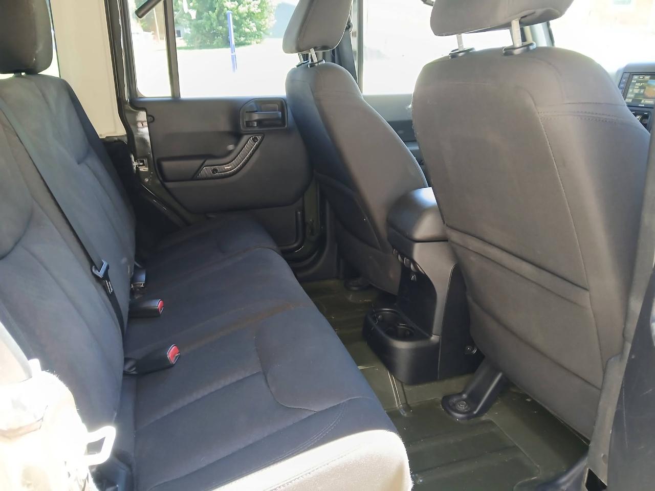 Jeep Wrangler Unlimited Sport 4WD 2015