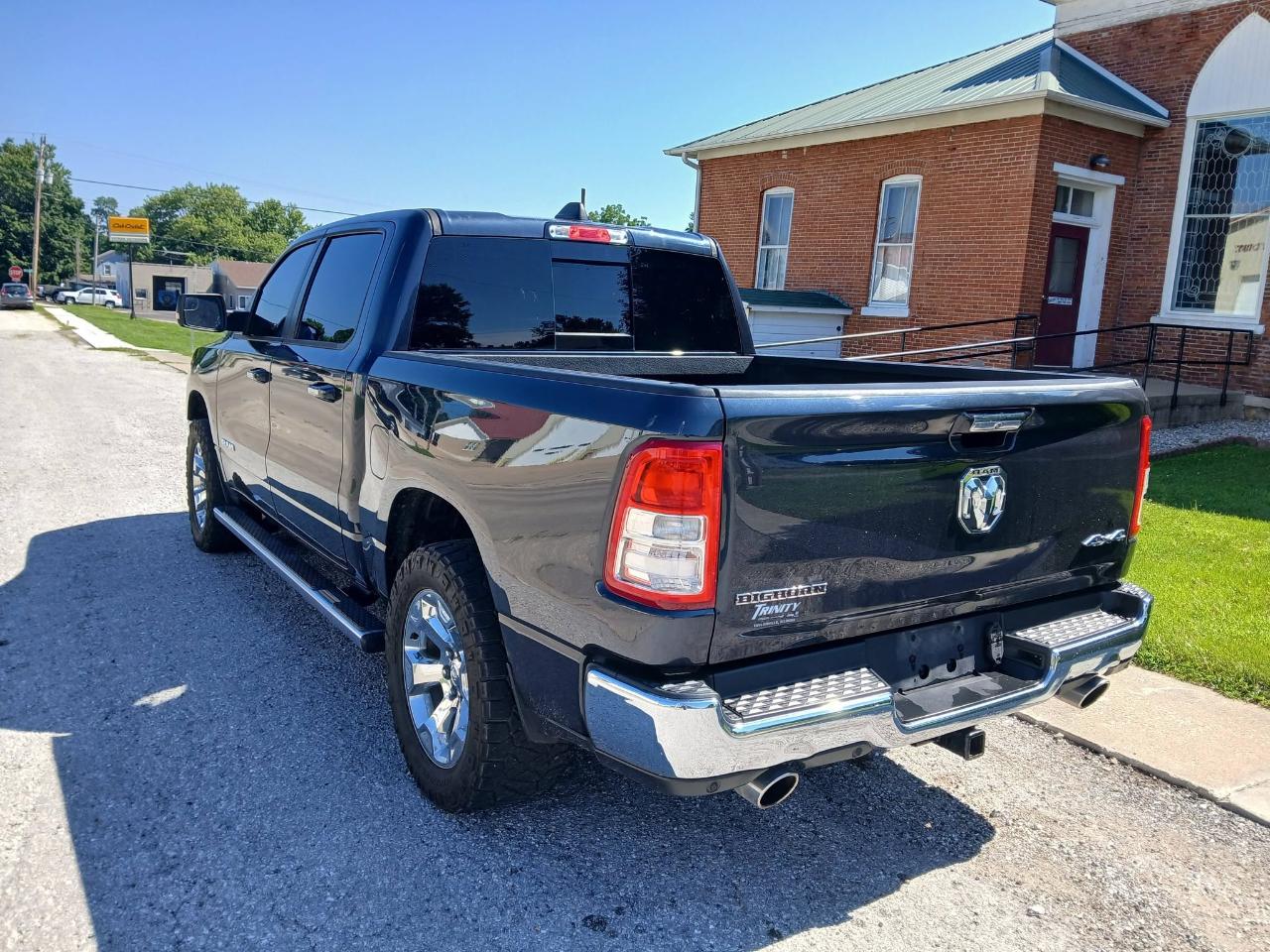 RAM 1500 Big Horn Crew Cab SWB 4WD 2020