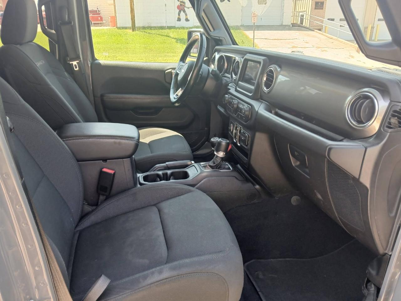 Jeep Wrangler Unlimited Sahara 2020
