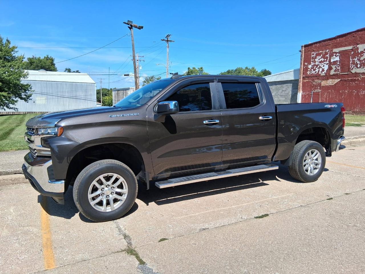 Chevrolet Silverado 1500 LT Crew Cab 4WD 2021