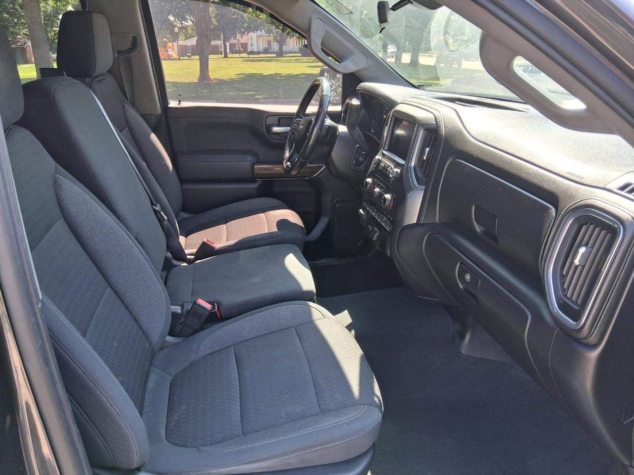 Chevrolet Silverado 1500 LT Crew Cab 4WD 2021