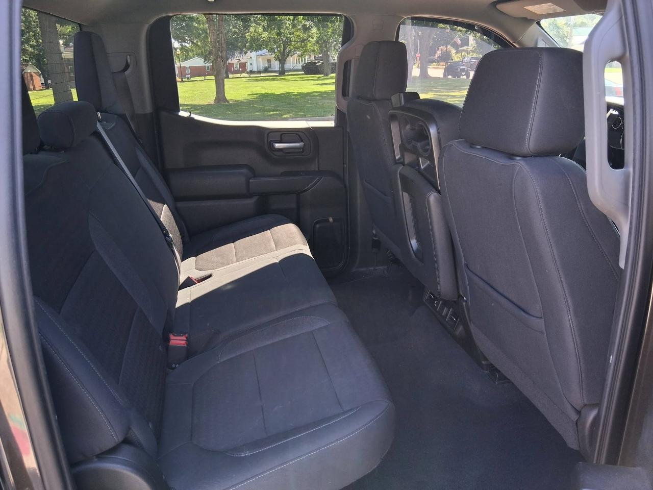 Chevrolet Silverado 1500 LT Crew Cab 4WD 2021