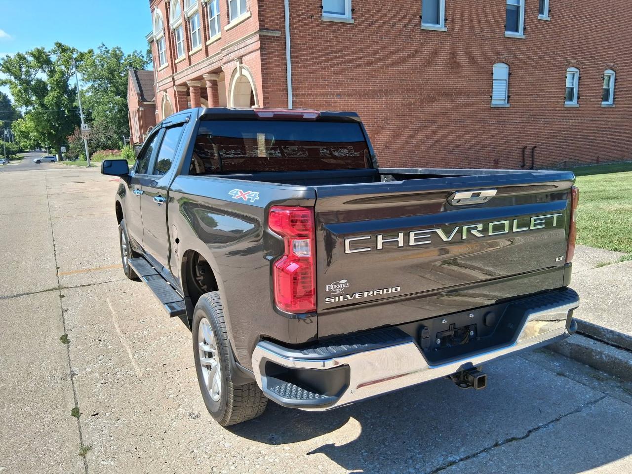 Chevrolet Silverado 1500 LT Crew Cab 4WD 2021