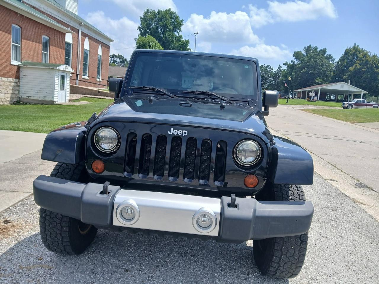Jeep Wrangler Unlimited Sahara 4WD 2010