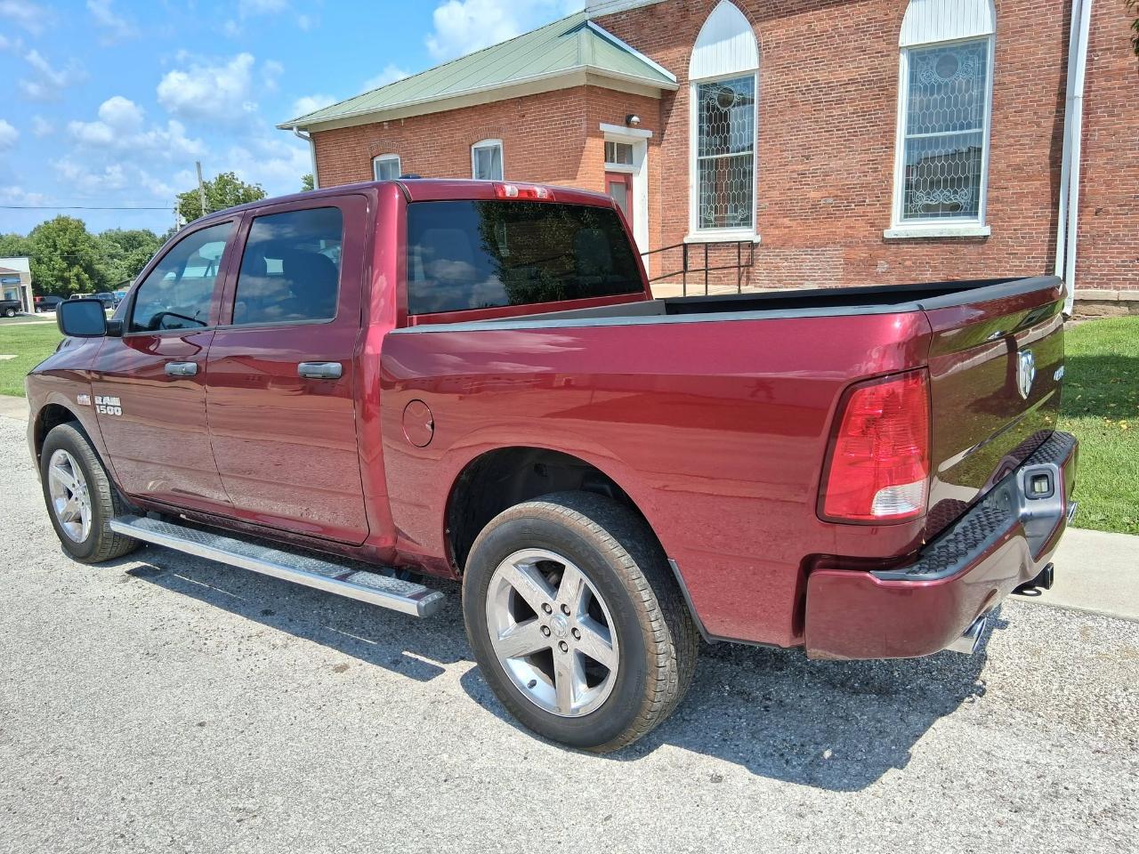 RAM 1500 Tradesman Crew Cab SWB 4WD 2017