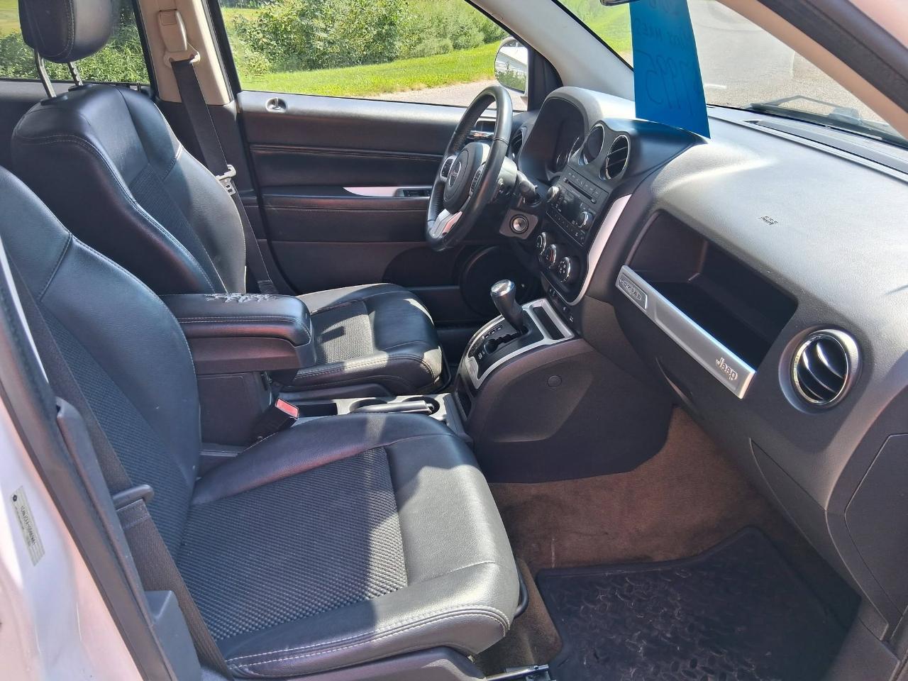 Jeep Compass Latitude FWD 2016