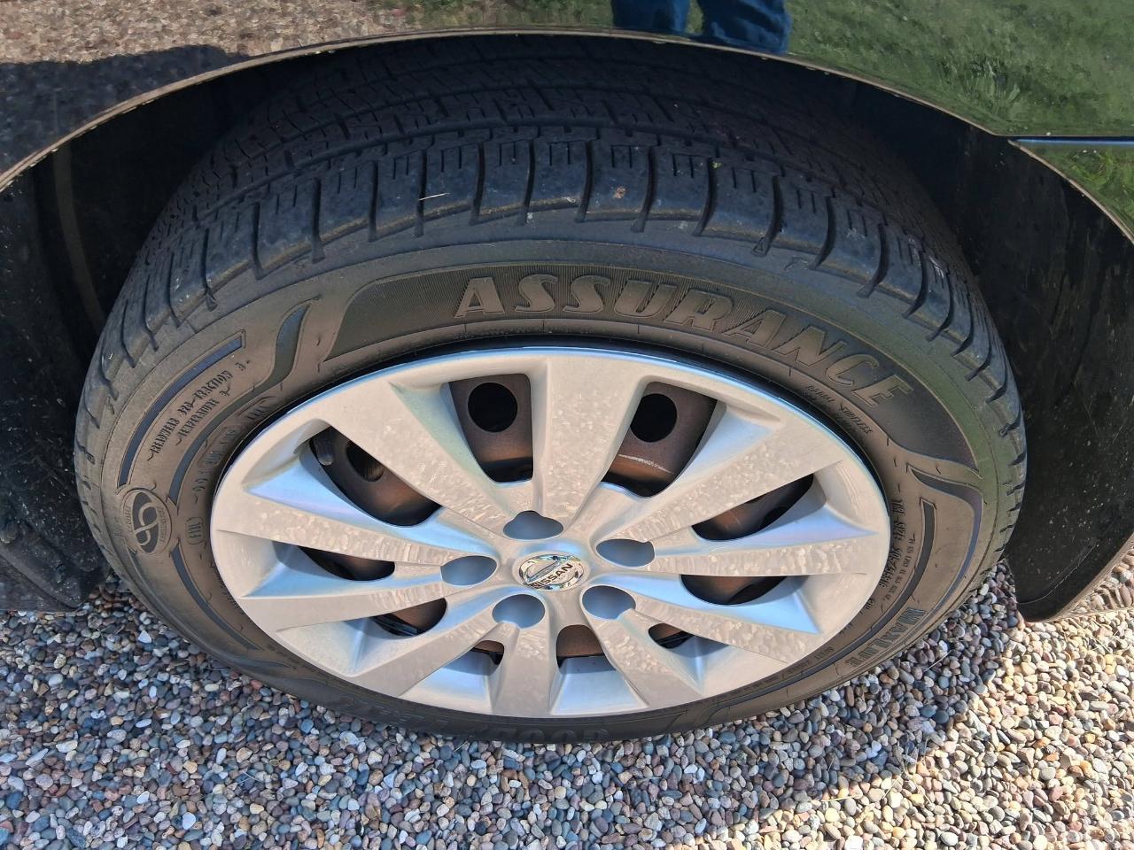 Nissan Sentra S 6MT 2017