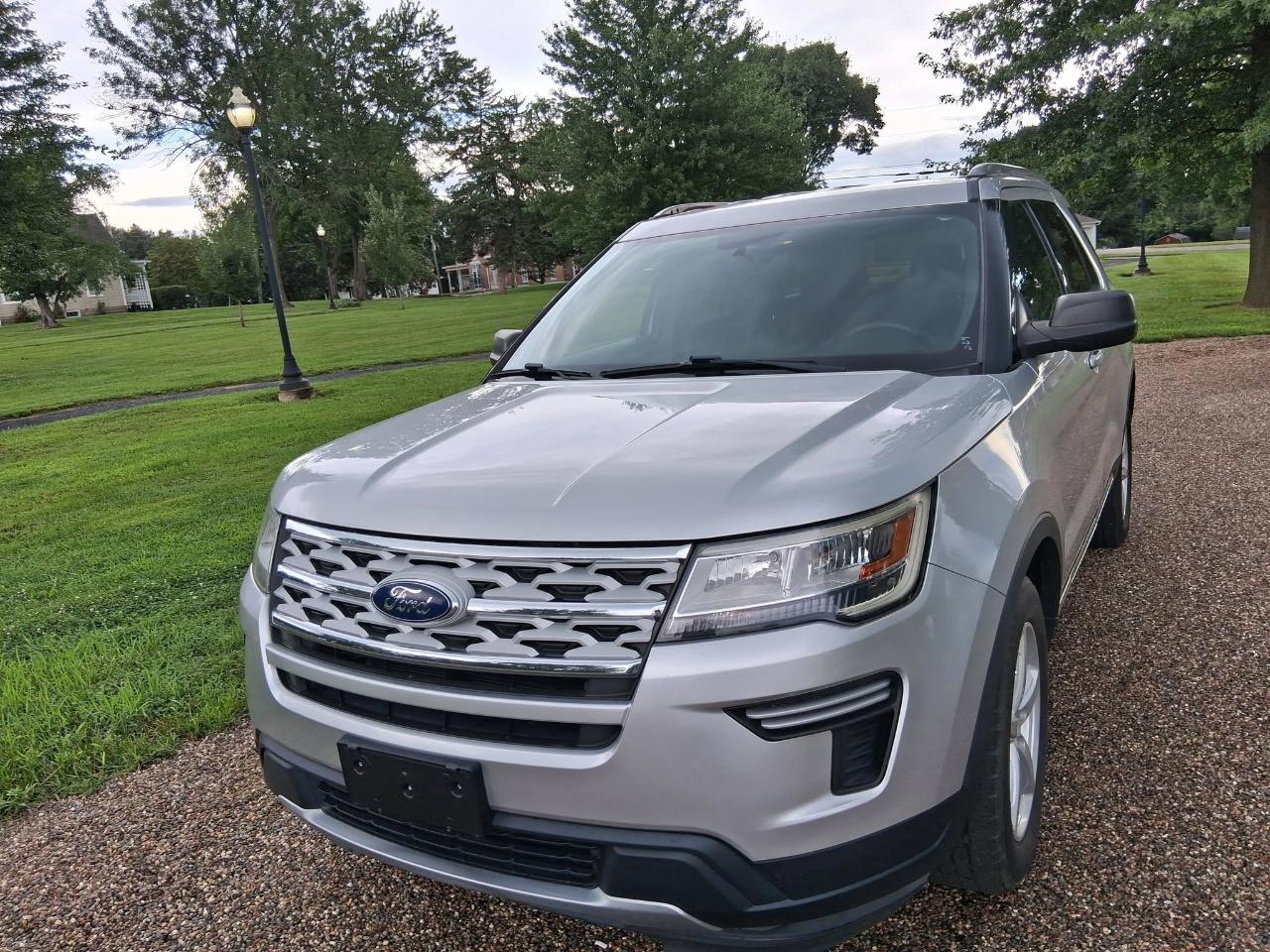 Ford Explorer XLT FWD 2019