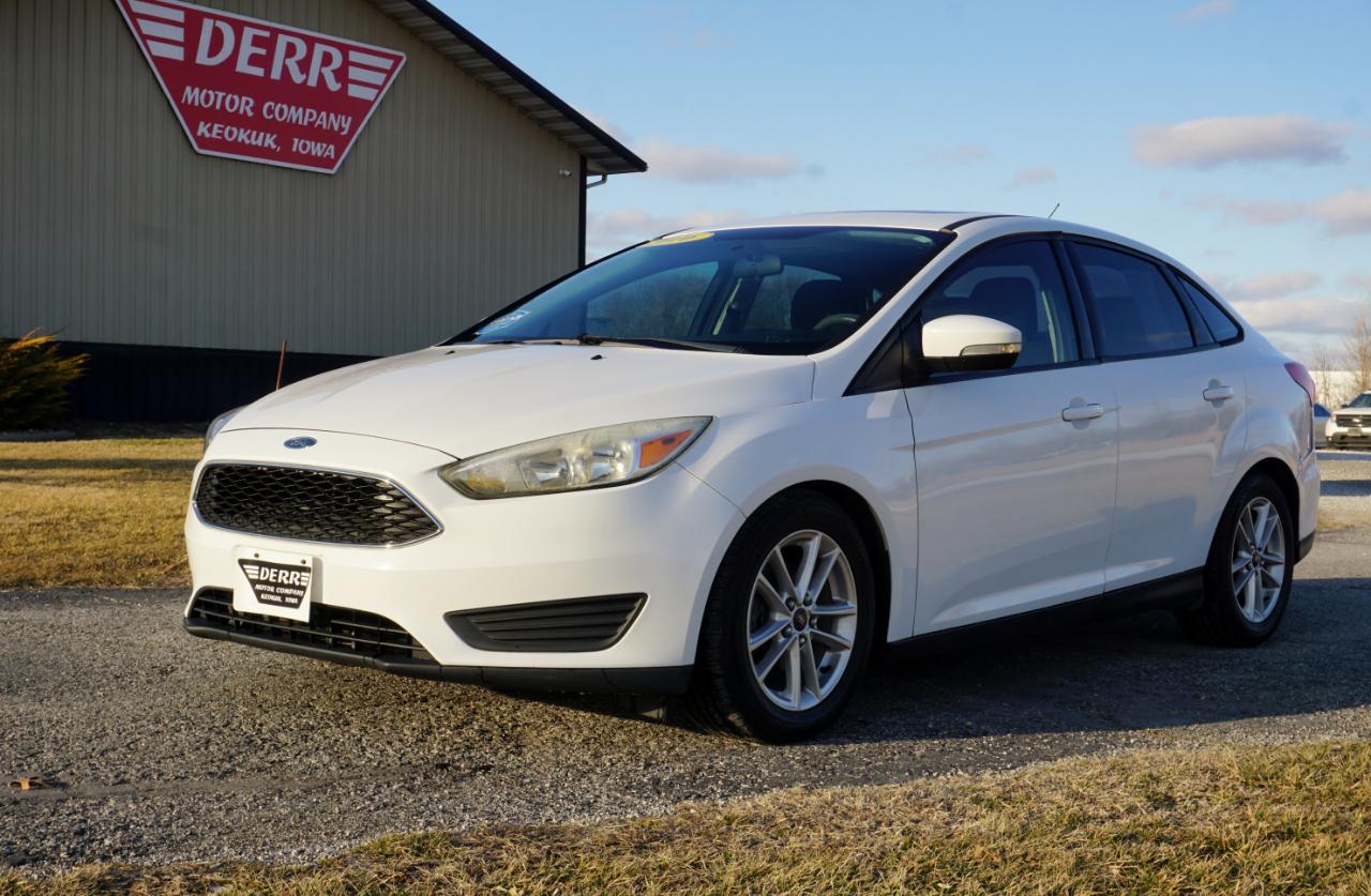 Ford Focus SE Sedan 2016