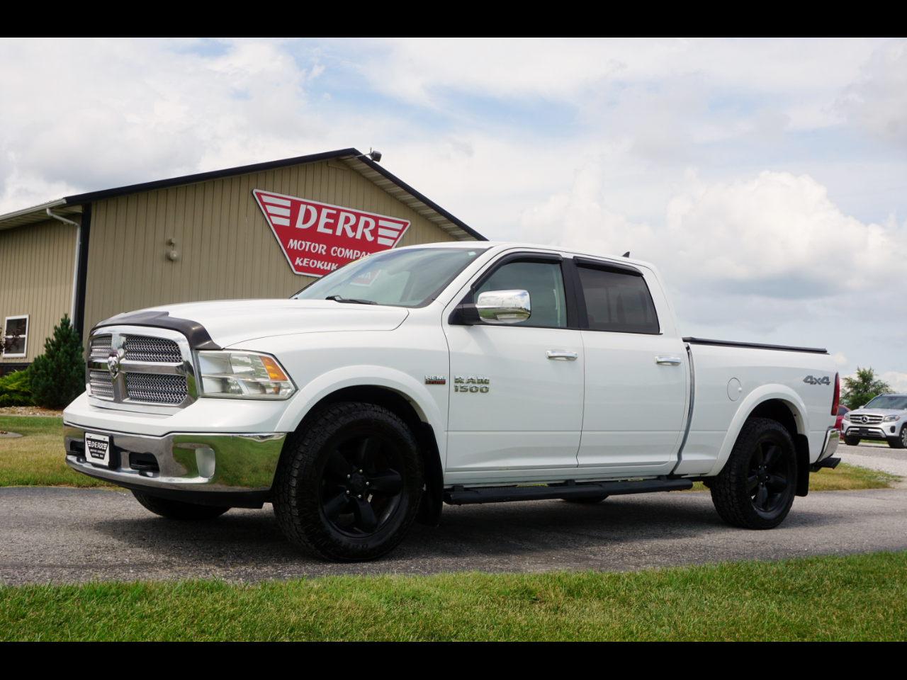 Used 2018 RAM 1500 SLT Crew Cab LWB 4WD for Sale in Keokuk IA 52632
