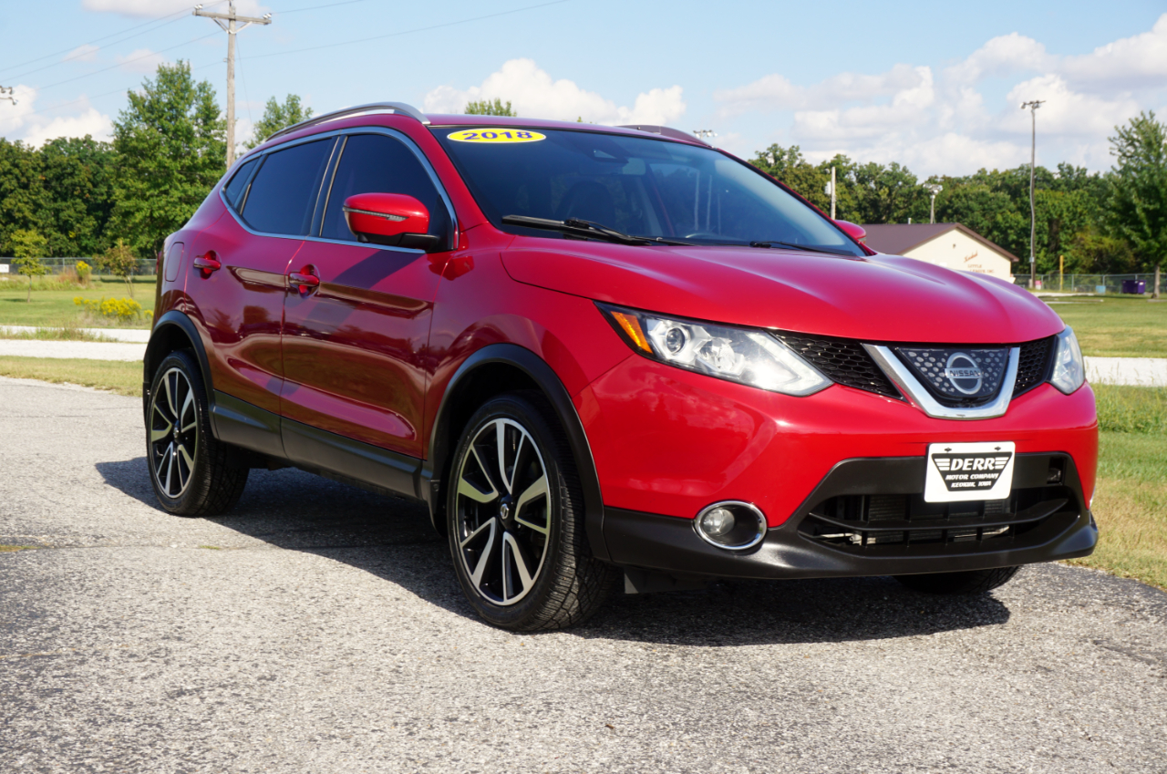 2018 Nissan Rogue Sport SL photo 2
