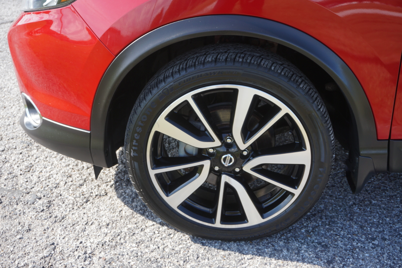 2018 Nissan Rogue Sport SL photo 4