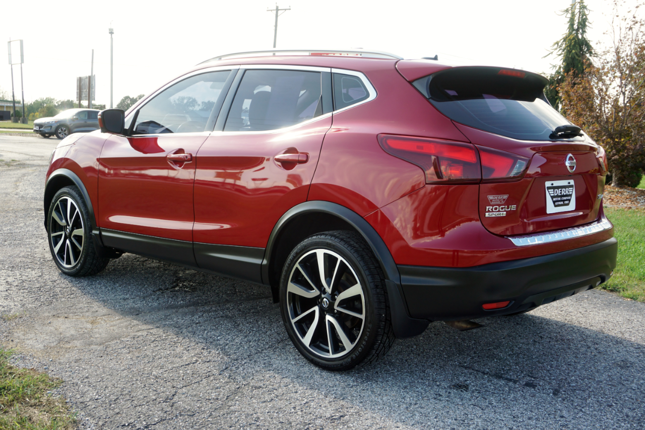2018 Nissan Rogue Sport SL photo 16