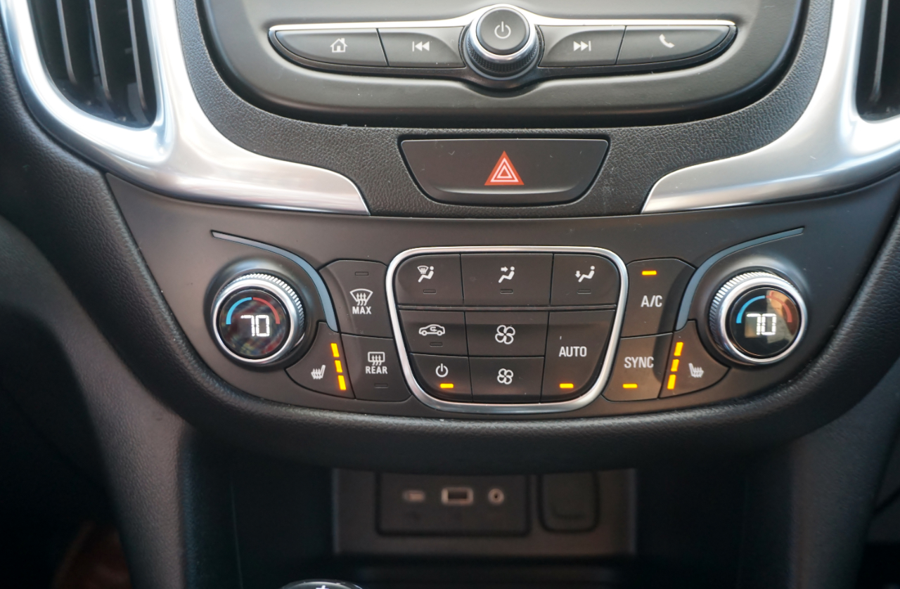 2021 Chevrolet Equinox LT photo 12