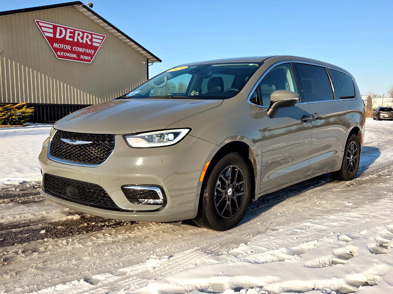 Chrysler Pacifica Touring L 2023