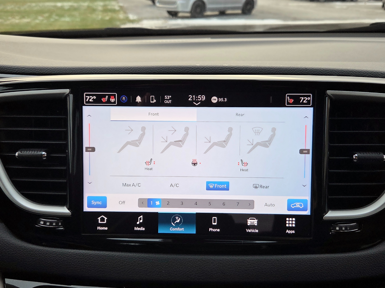 Chrysler Pacifica Touring L 2024