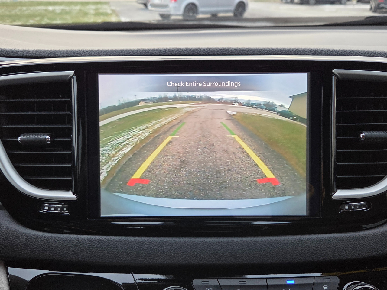 Chrysler Pacifica Touring L 2024