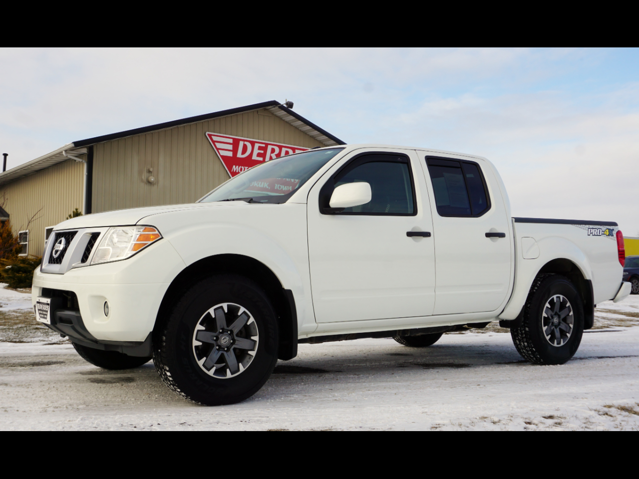 2019 Nissan Frontier Pro4-X Crew Cab 4x4