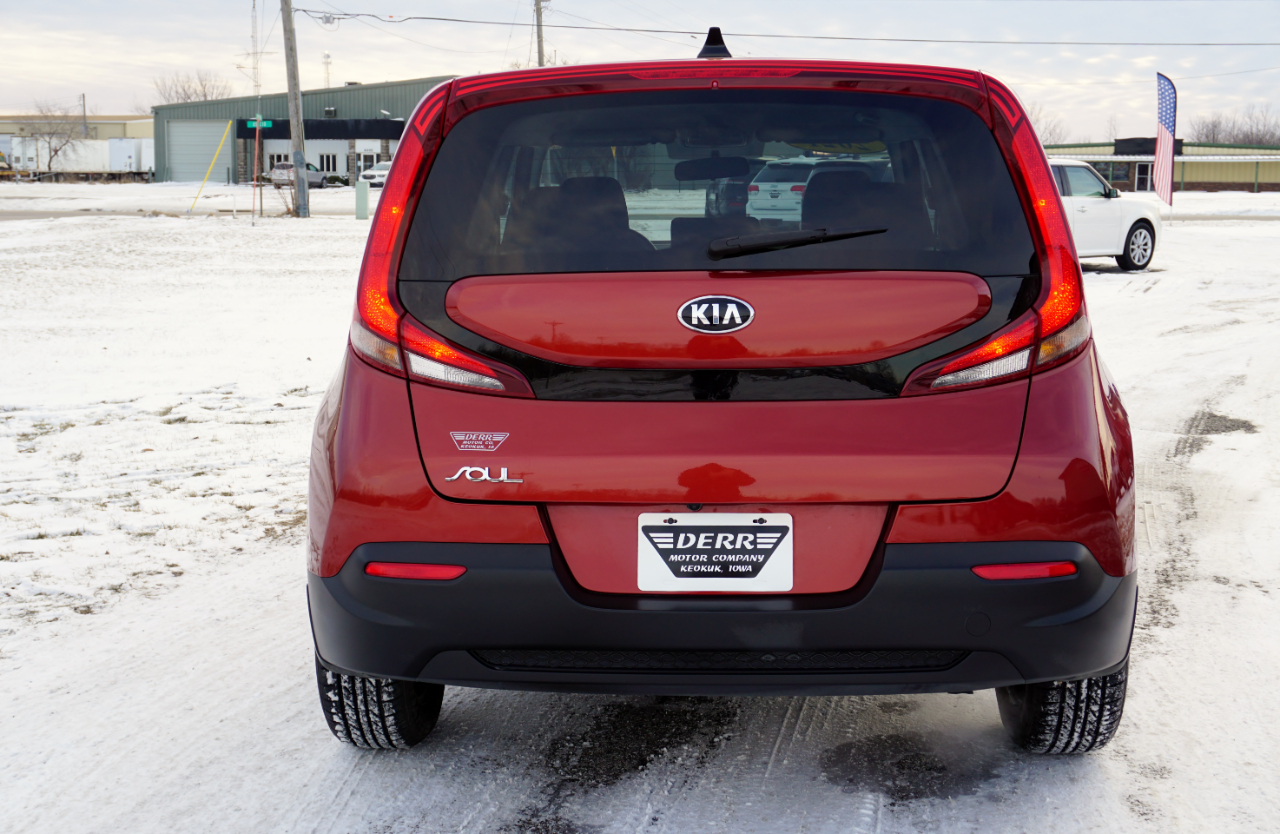 Kia Soul LX 2021