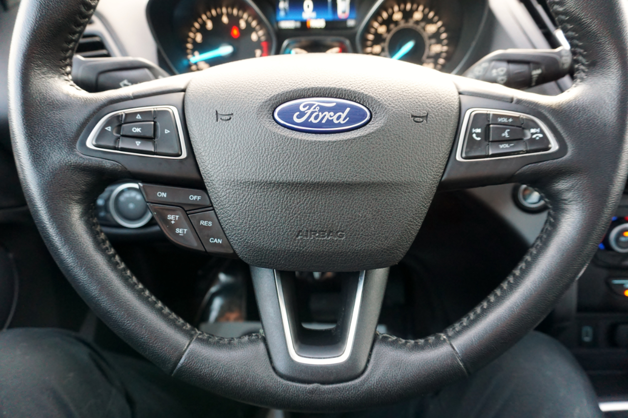 Ford Escape SEL FWD 2019