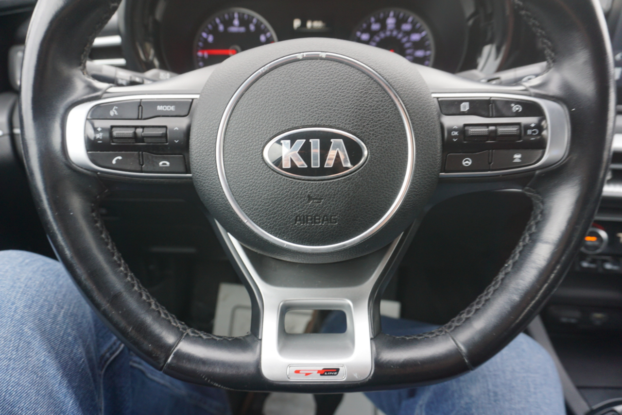 Kia K5  2021