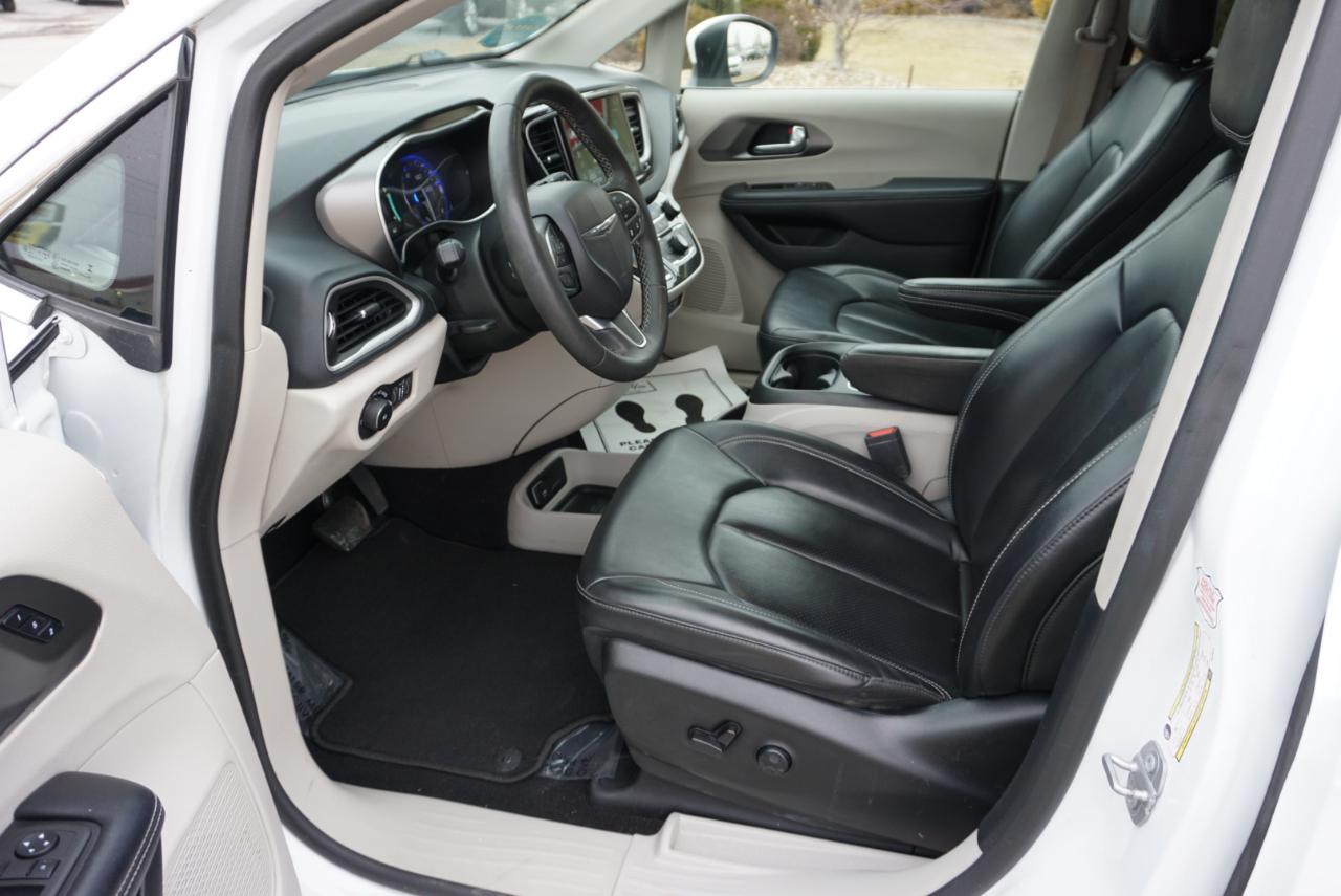 Chrysler Pacifica Touring L 2023