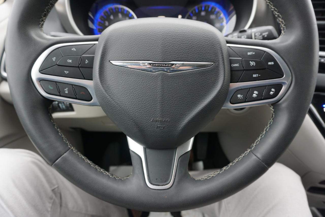 Chrysler Pacifica Touring L 2023