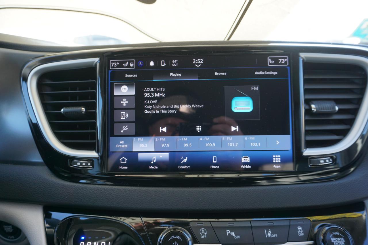 Chrysler Pacifica Touring L 2024