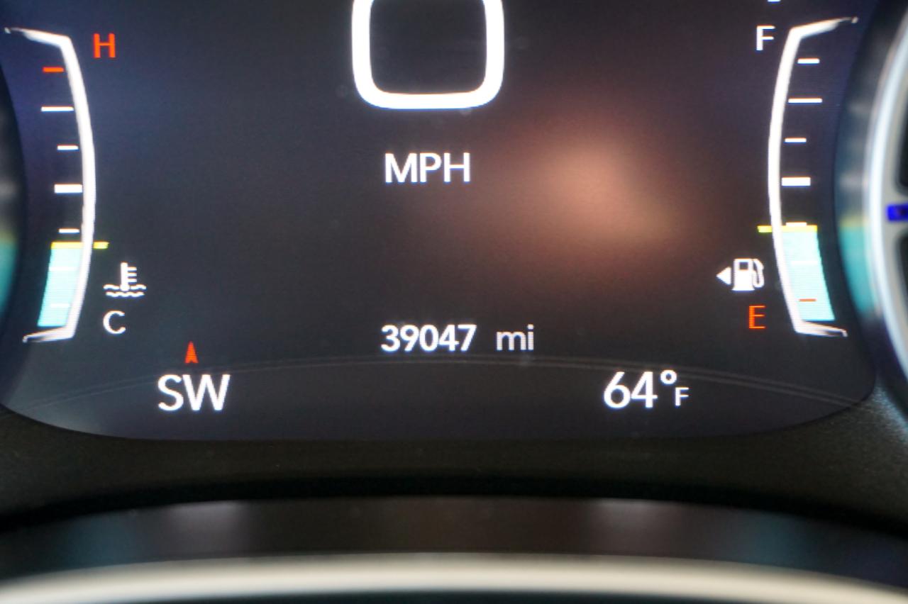 Chrysler Pacifica Touring L 2024