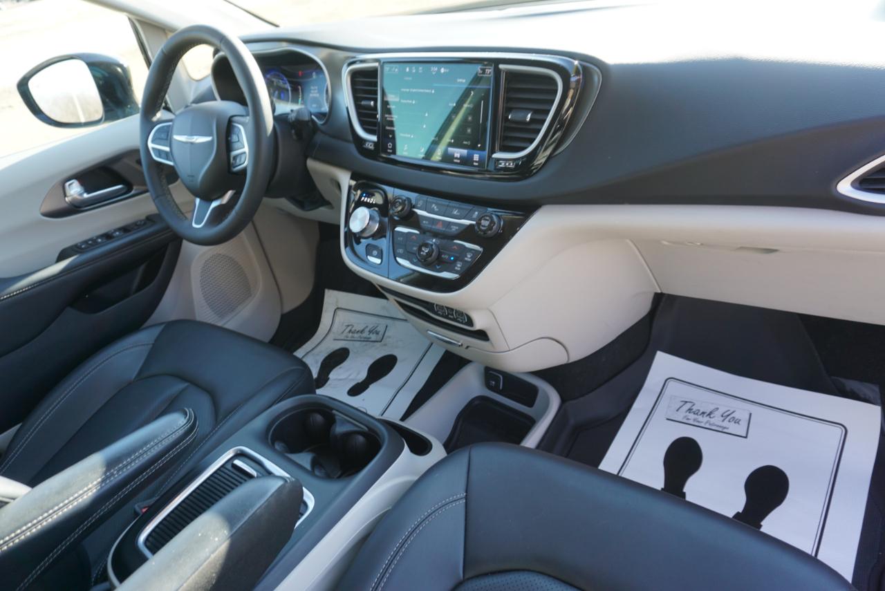 Chrysler Pacifica Touring L 2024