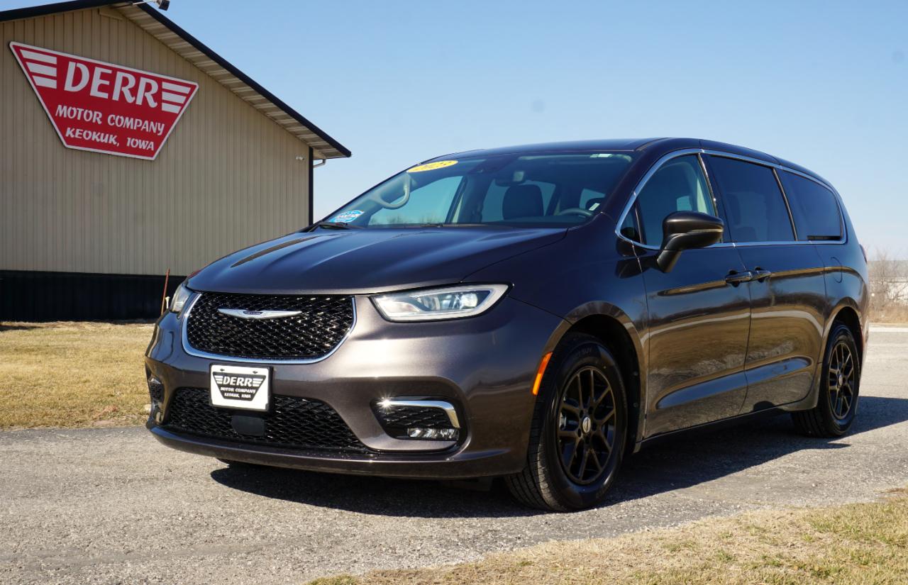 Chrysler Pacifica Touring L 2023