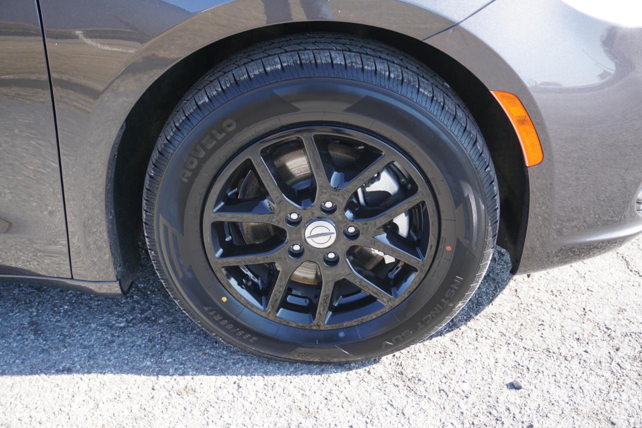 Chrysler Pacifica Touring L 2023