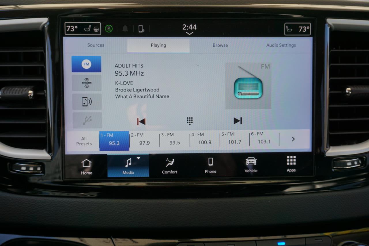 Chrysler Pacifica Touring L 2023