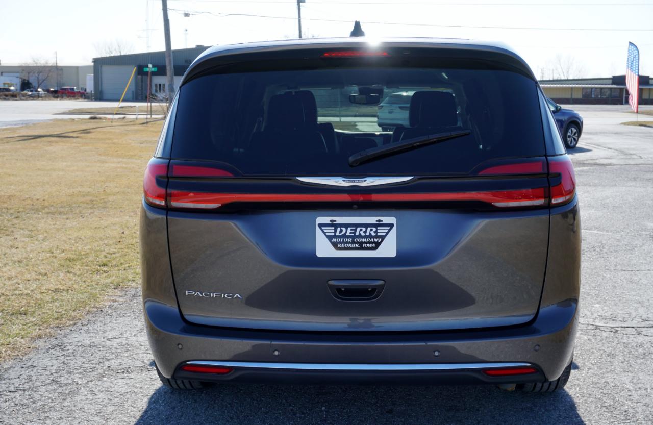 Chrysler Pacifica Touring L 2023