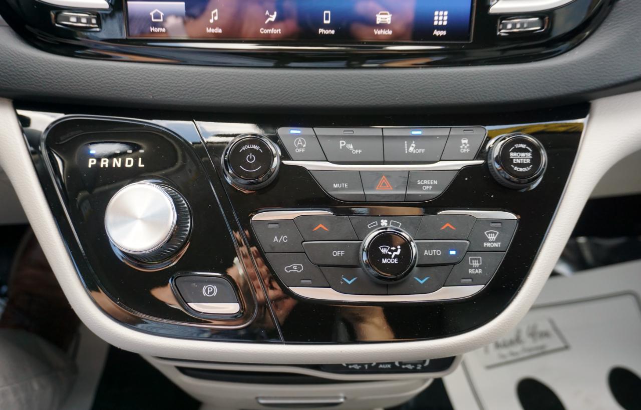 Chrysler Pacifica Touring L 2023