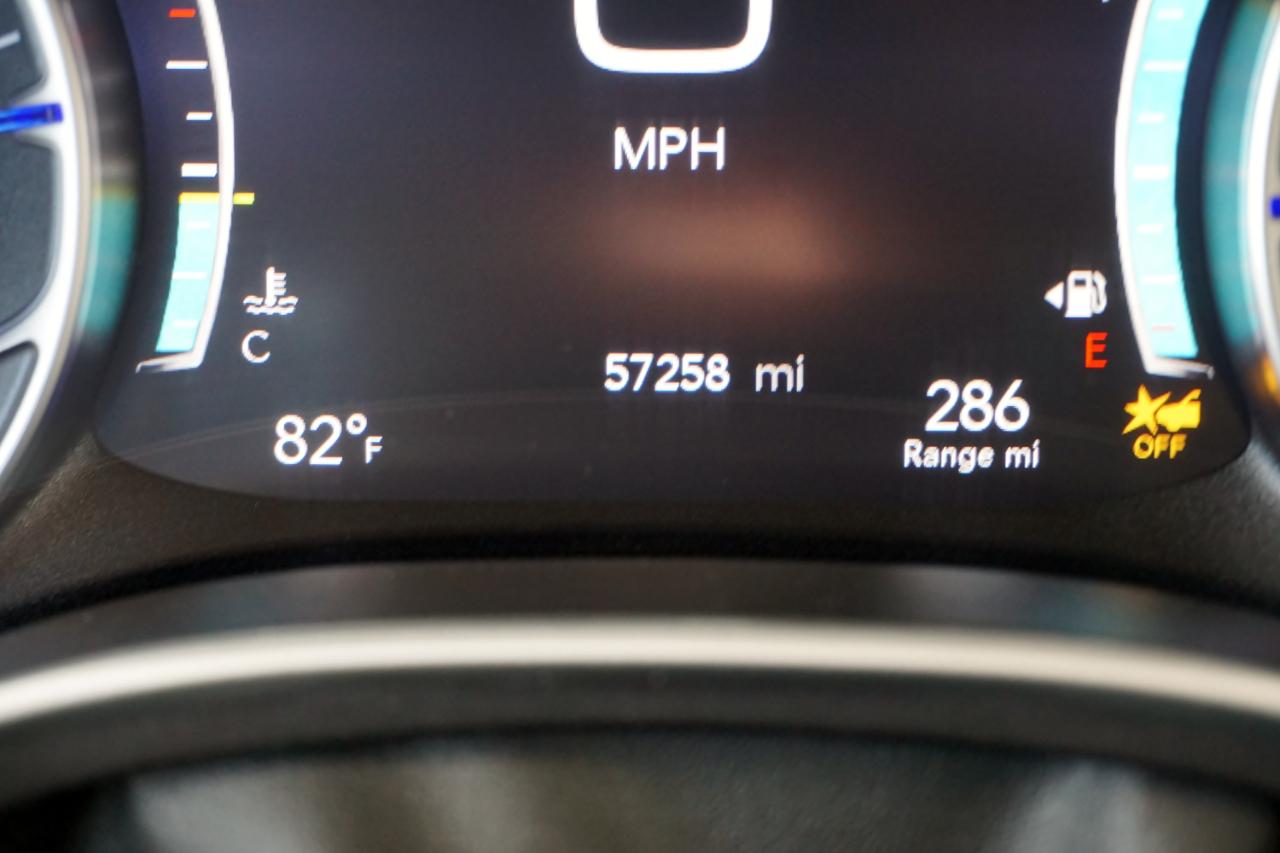 Chrysler Pacifica Touring L 2023