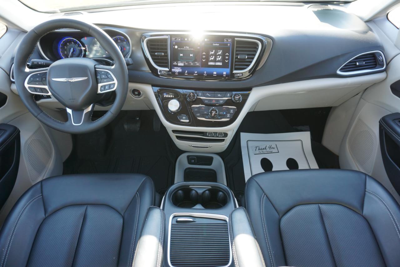 Chrysler Pacifica Touring L 2023