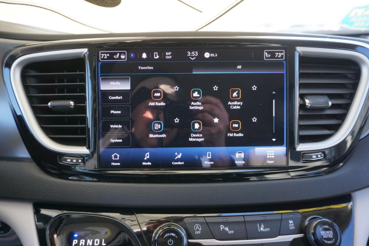 Chrysler Pacifica Touring L 2023