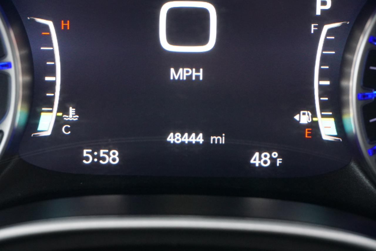 Chrysler Pacifica Touring L 2023