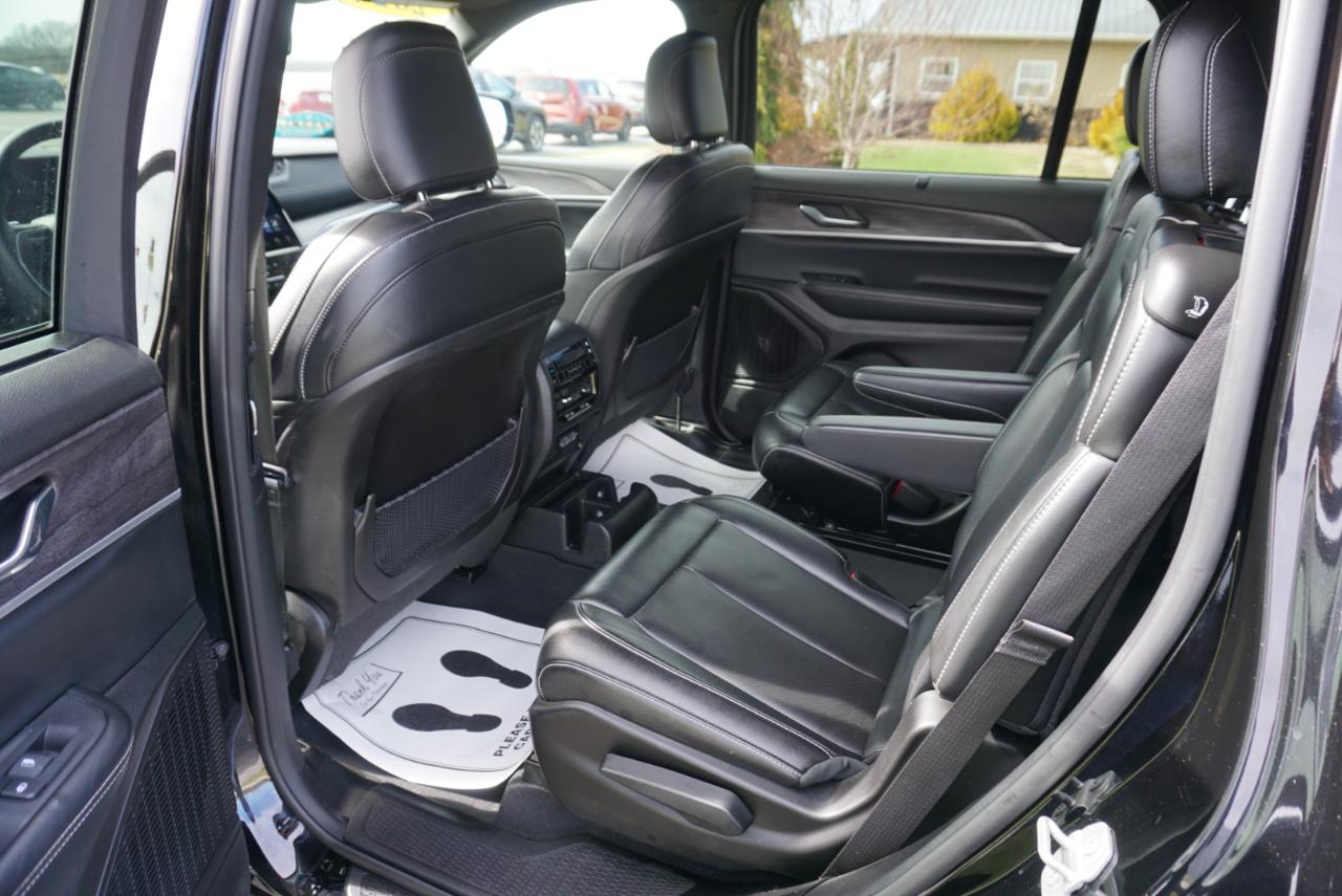 Jeep Grand Cherokee L Limited 4WD 2024