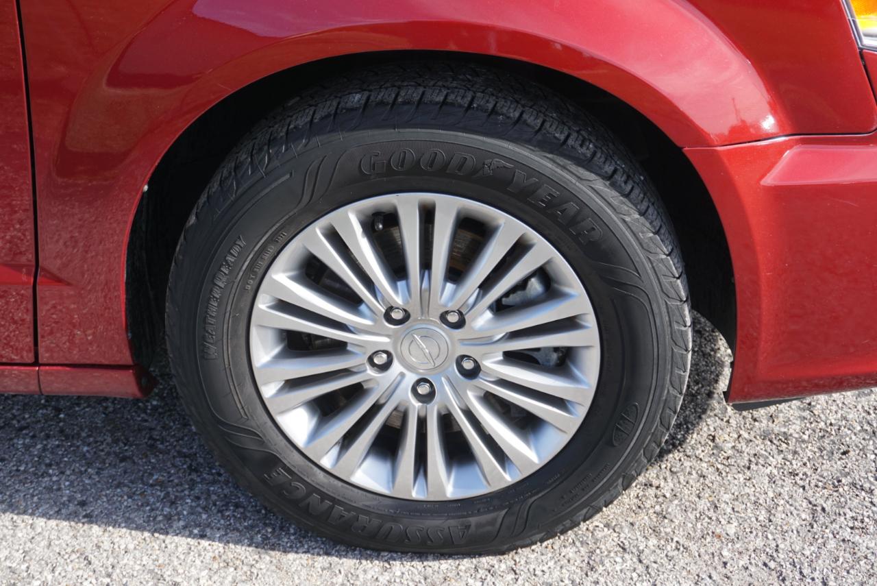 Chrysler Town & Country Touring-L 2016