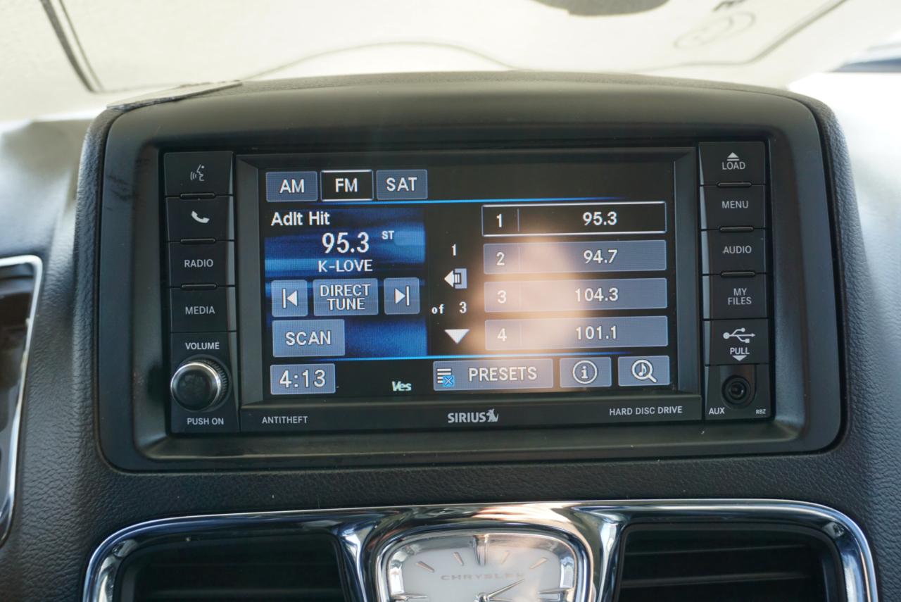 Chrysler Town & Country Touring-L 2016