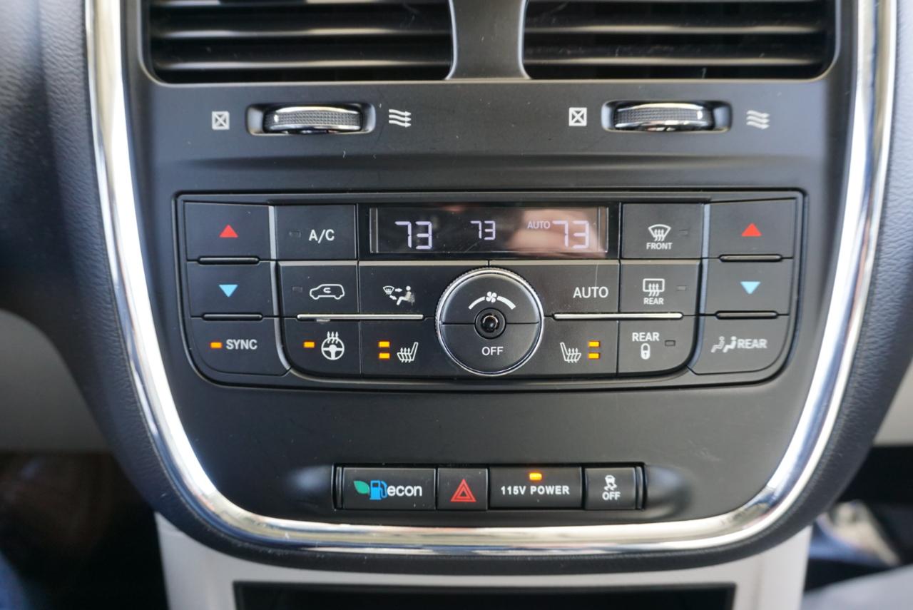 Chrysler Town & Country Touring-L 2016