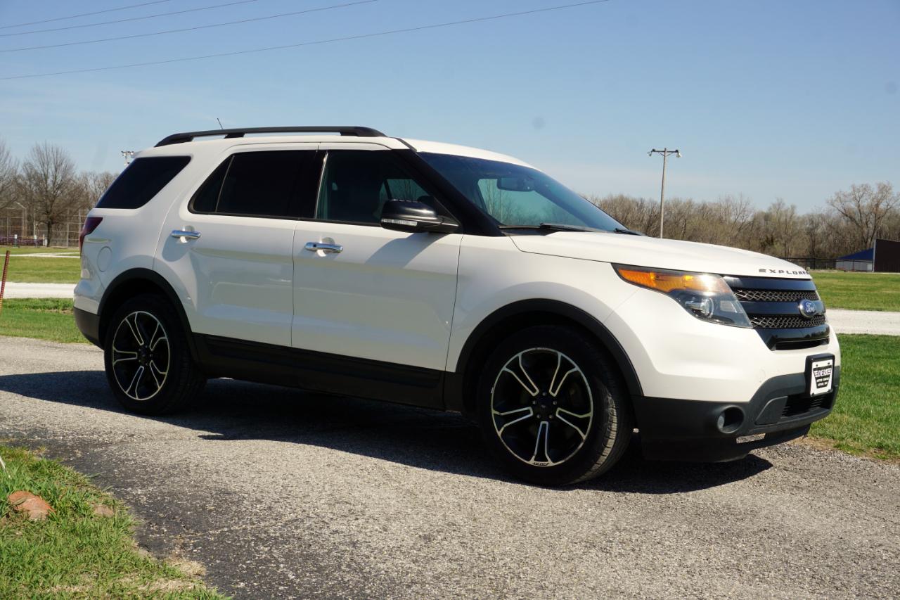 Ford Explorer Sport 4WD 2013